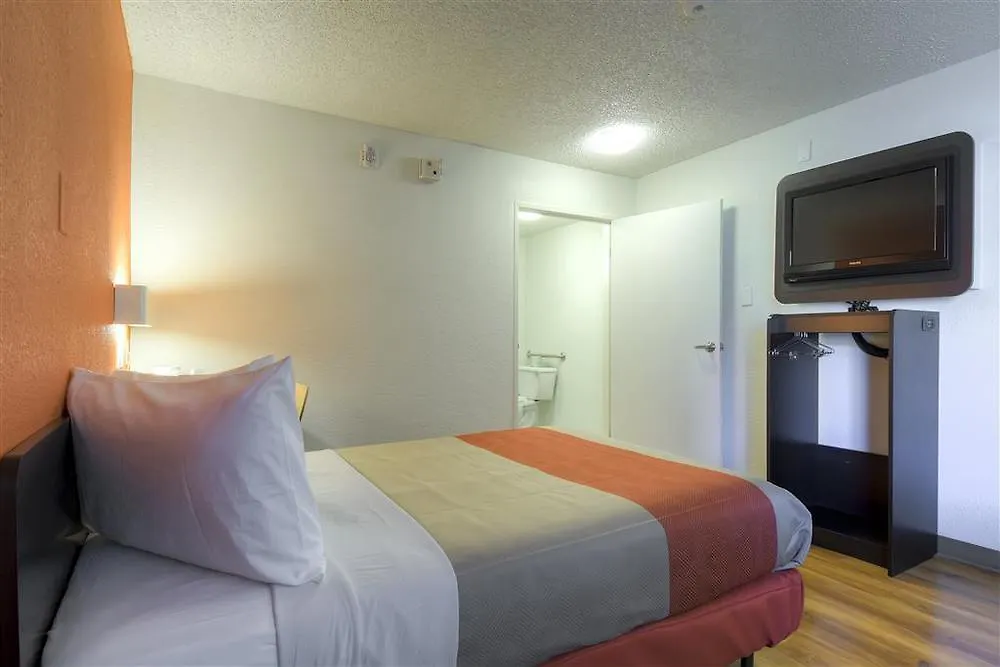 Park Inn By Radisson, Las Vegas I-15 2*,