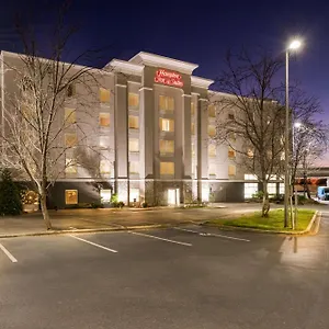 hampton-inn-suites-charlotte-airport.1sthotelscharlotte.com/